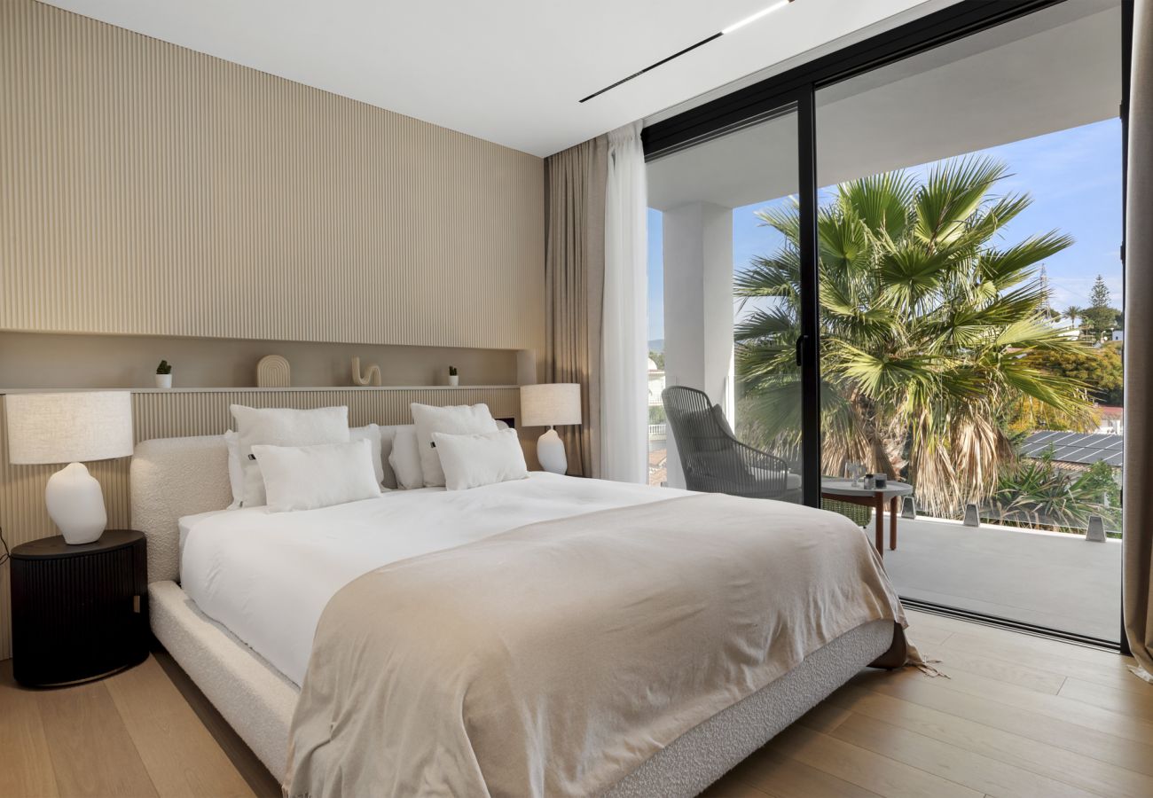 Villa i Nueva andalucia - Villa Serenis