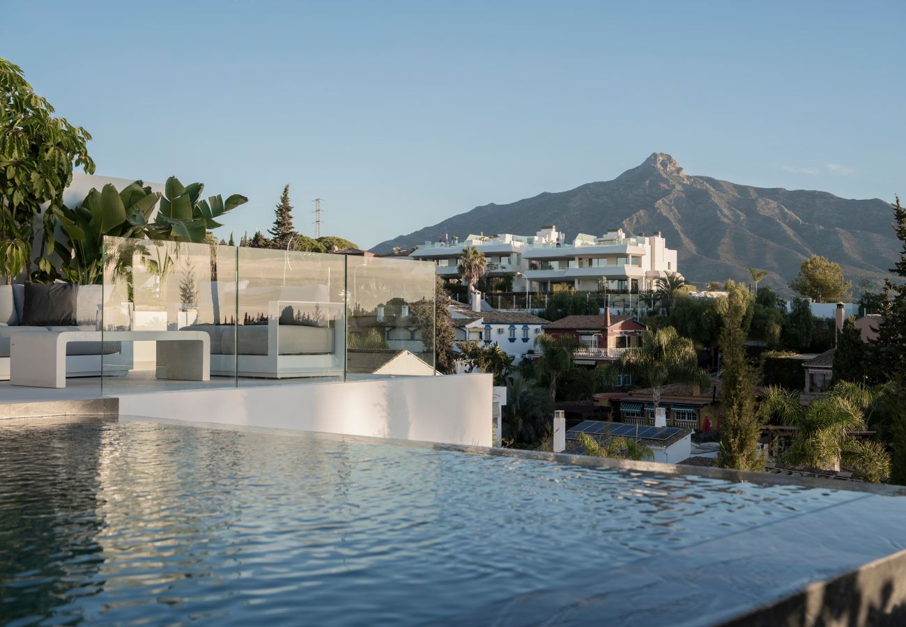 Villa i Nueva andalucia - Villa Ama