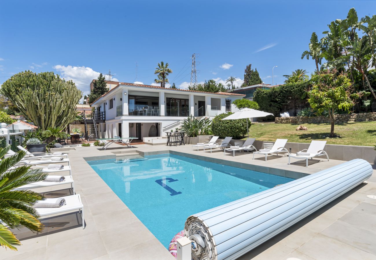 Villa i Nueva andalucia - Villa Jaz
