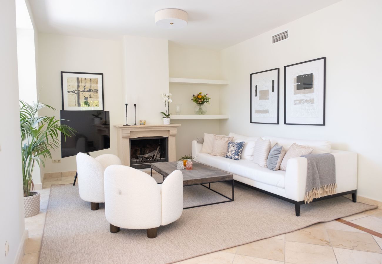 Villa i San Pedro de Alcántara - Villa Limones | Luxury Beachside Villa 