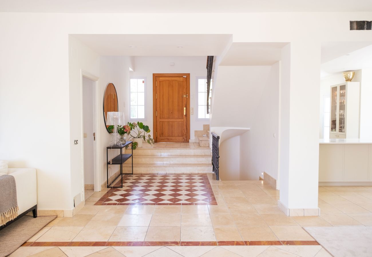 Villa i San Pedro de Alcántara - Villa Limones | Luxury Beachside Villa 