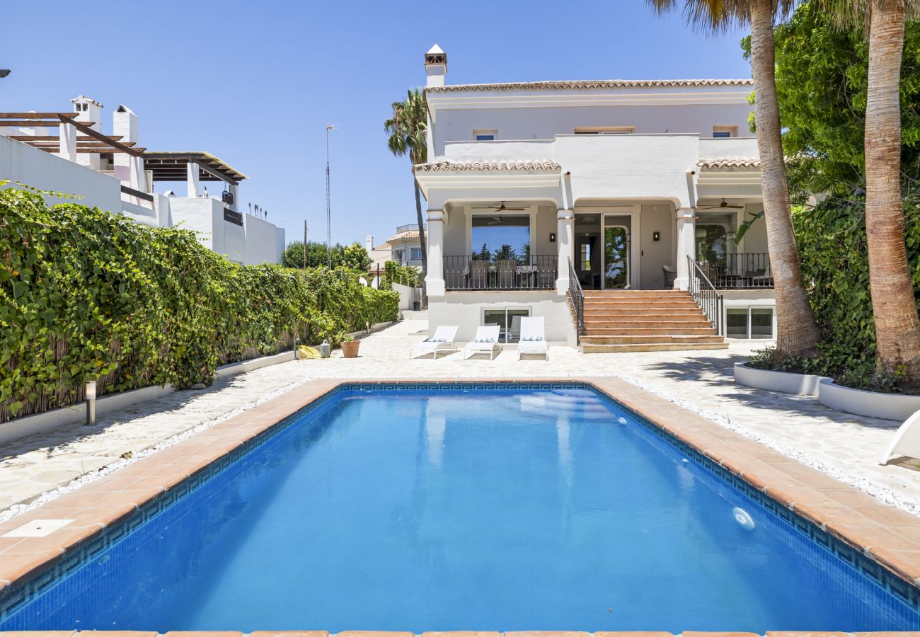 Villa i San Pedro de Alcántara - Villa Limones | Luxury Beachside Villa