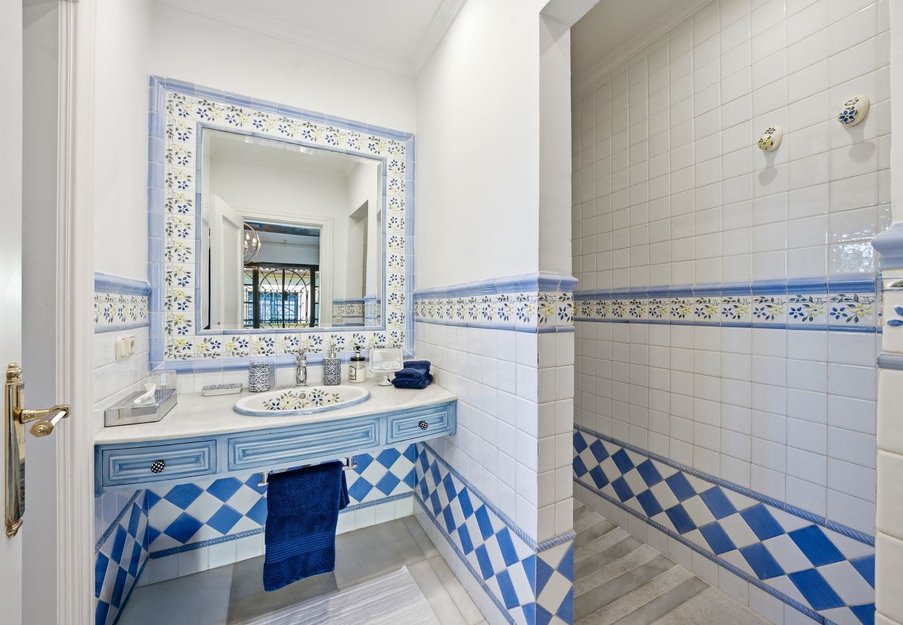 Villa i San Pedro de Alcántara - Villa Amarilla