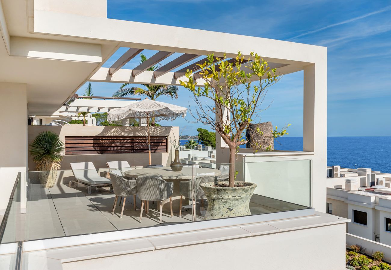 Lägenhet i Estepona - Luxury Beachfront Velaya