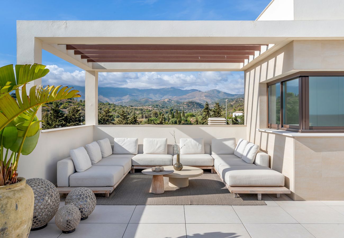 Lägenhet i Estepona - Luxury Beachfront Velaya